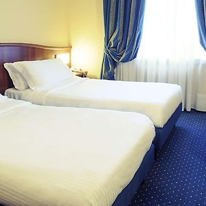 Standard Room 2 Single Beds